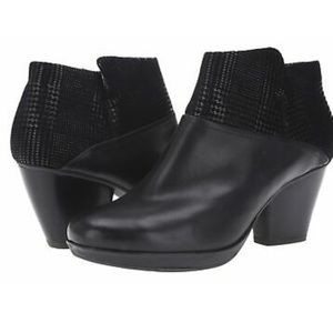 Dansko Miley Burnished Calf Bootie 41 black NEW